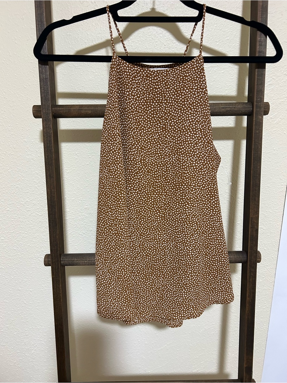 mine Brown Top with White Irregular Dot Print